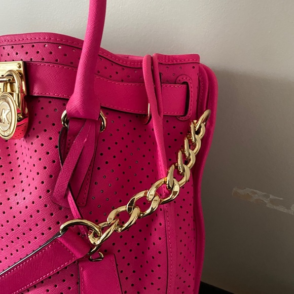 MK 2013 limited edition summer handbag - Picture 3 of 5